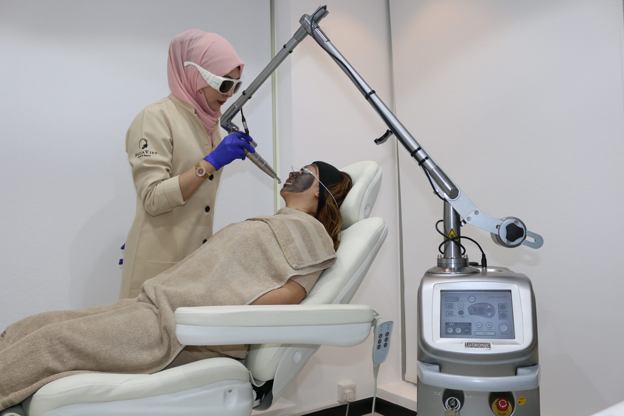 Brighter You: Exploring the Best Carbon Peel Laser Treatments in Dubai 